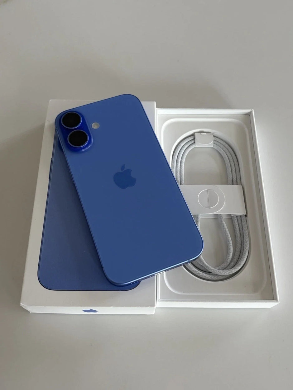 Apple iPhone 16